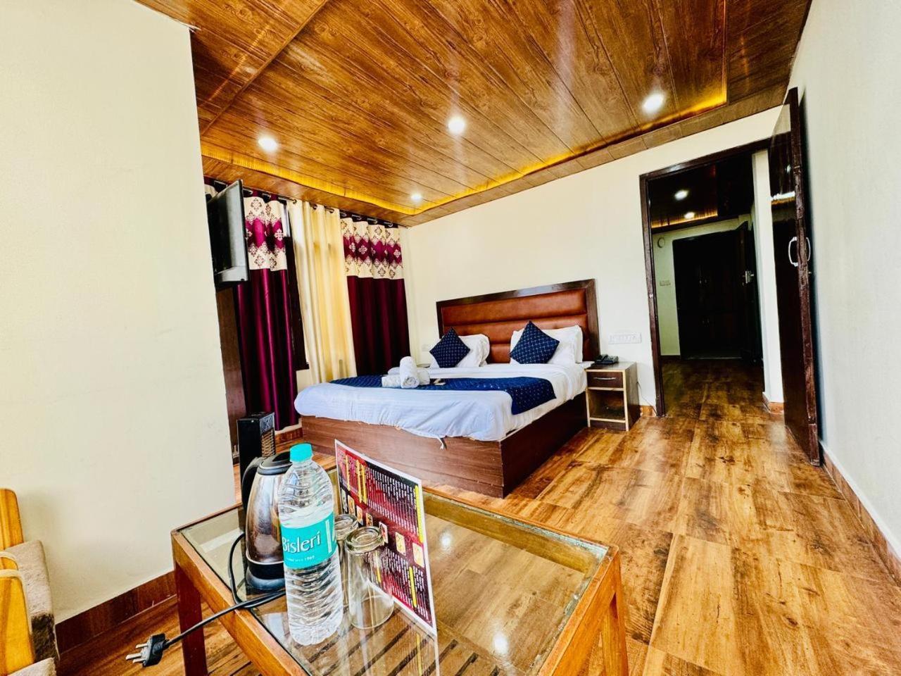 Royal Majestic View Point Lodge Manali  Bagian luar foto