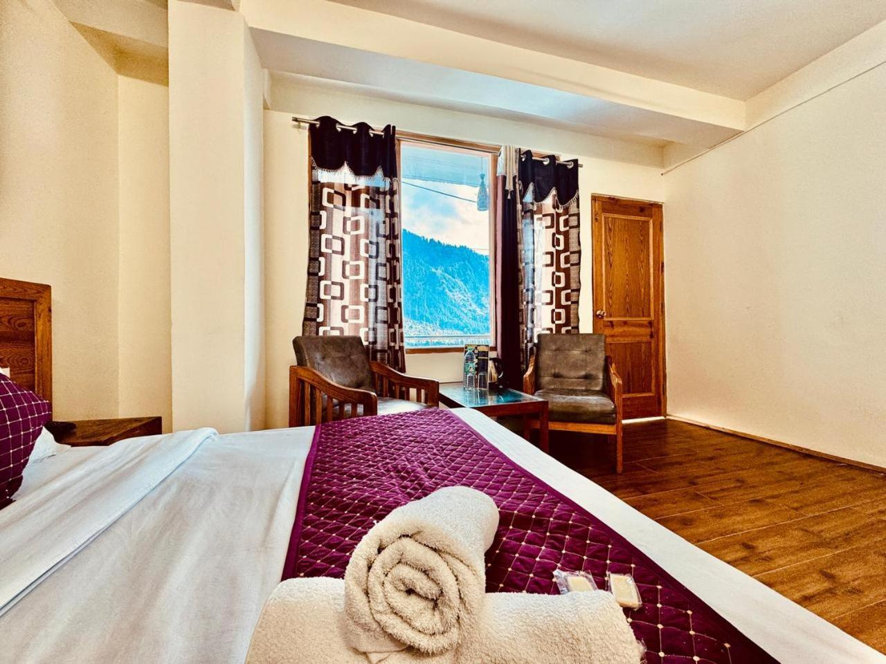 Royal Majestic View Point Lodge Manali  Bagian luar foto