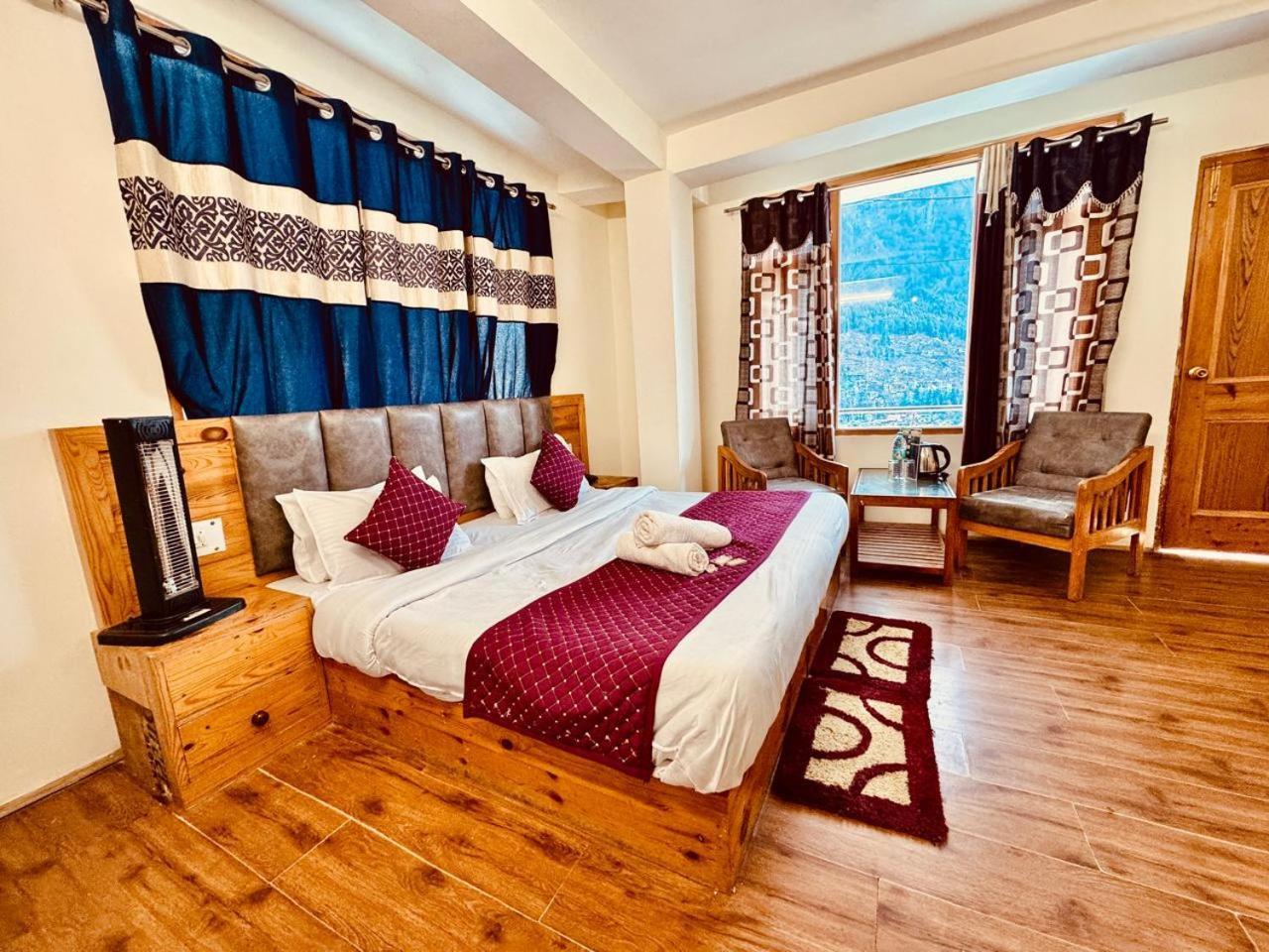Royal Majestic View Point Lodge Manali  Bagian luar foto