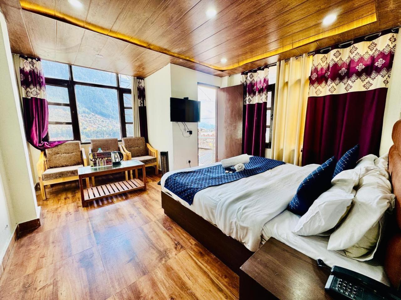 Royal Majestic View Point Lodge Manali  Bagian luar foto