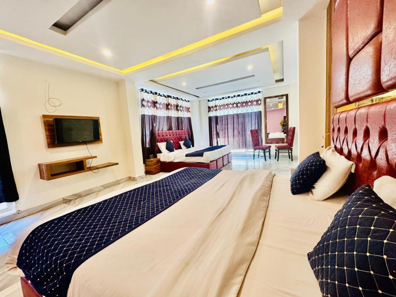 Royal Majestic View Point Lodge Manali  Bagian luar foto